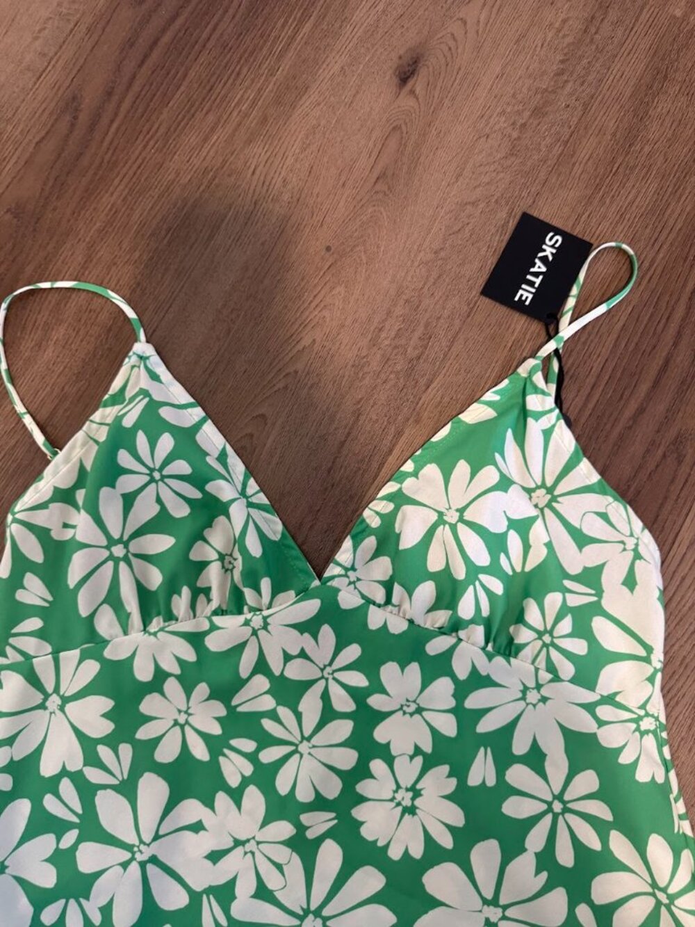 NWT SKATIE Mini Dress Green Floral Size Large - Picture 2 of 5